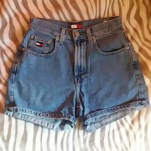 TOMMY HILFIGER